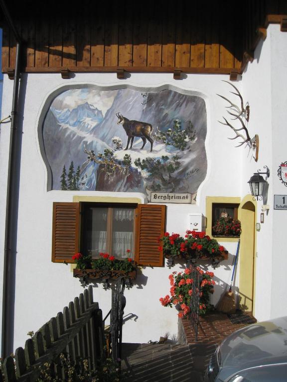 Haus Bergheimat - Familie Oberacher Hostal Fulpmes Exterior foto